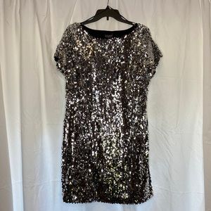Silver sequined Vince Camuto size 12/14 NWT